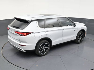 2025 Mitsubishi Outlander Plug-In Hybrid SE