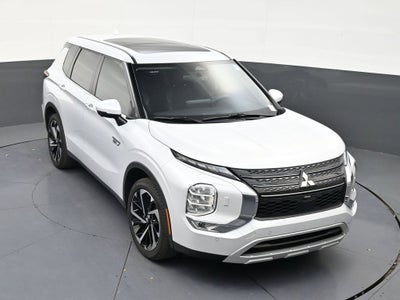 2025 Mitsubishi Outlander Plug-In Hybrid SE