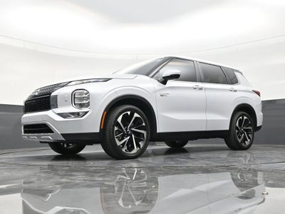 2025 Mitsubishi Outlander Plug-In Hybrid SE