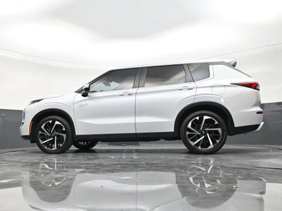 2025 Mitsubishi Outlander Plug-In Hybrid SE