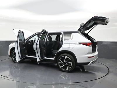2025 Mitsubishi Outlander Plug-In Hybrid SE