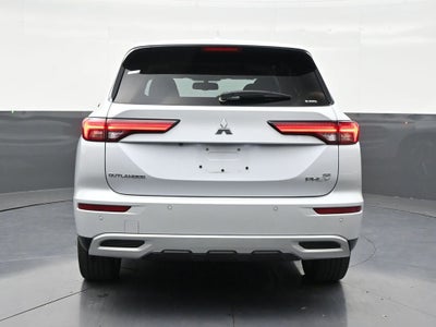 2025 Mitsubishi Outlander Plug-In Hybrid SE