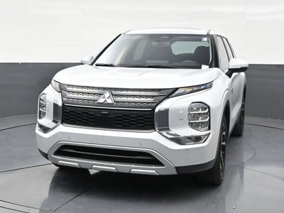 2025 Mitsubishi Outlander Plug-In Hybrid SE