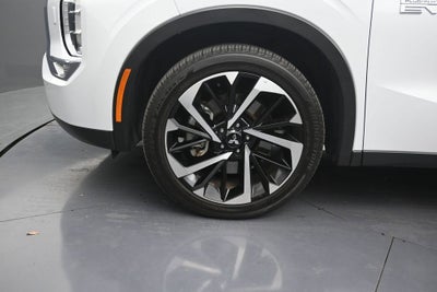 2025 Mitsubishi Outlander Plug-In Hybrid SE