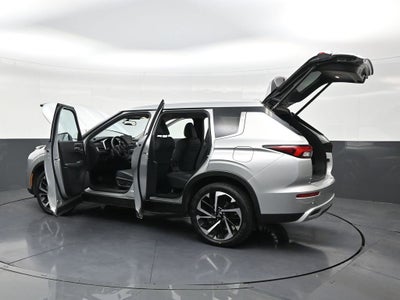 2025 Mitsubishi Outlander Plug-In Hybrid SE