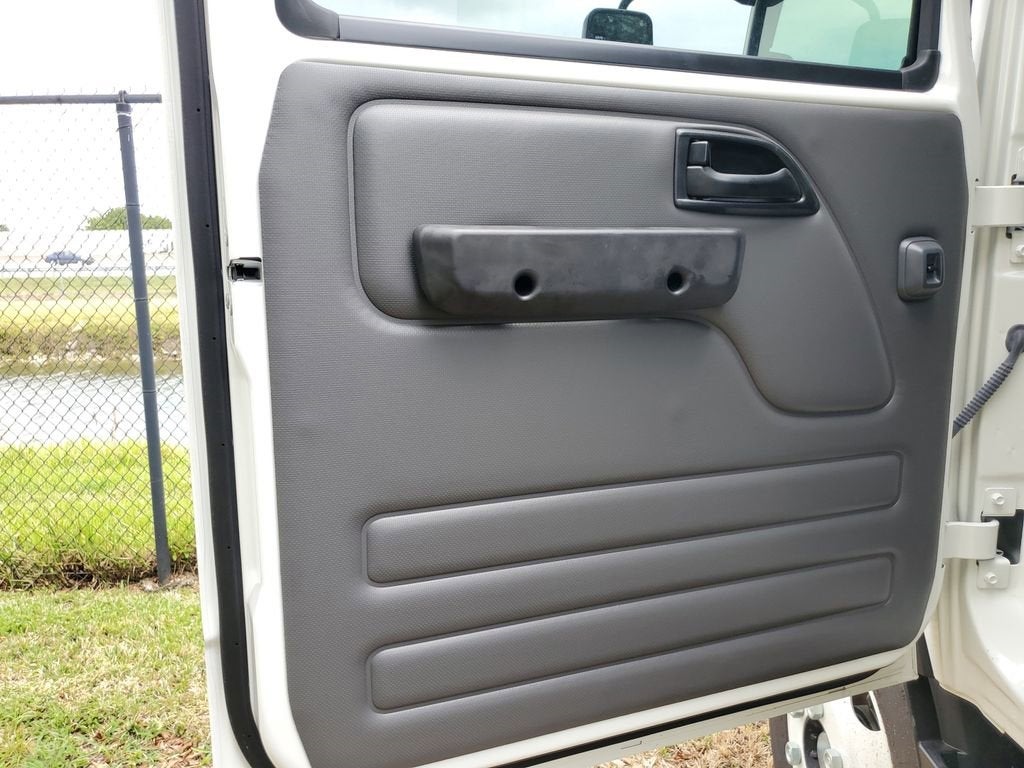 2025 Chevrolet Low Cab Forward 5500 XD Base