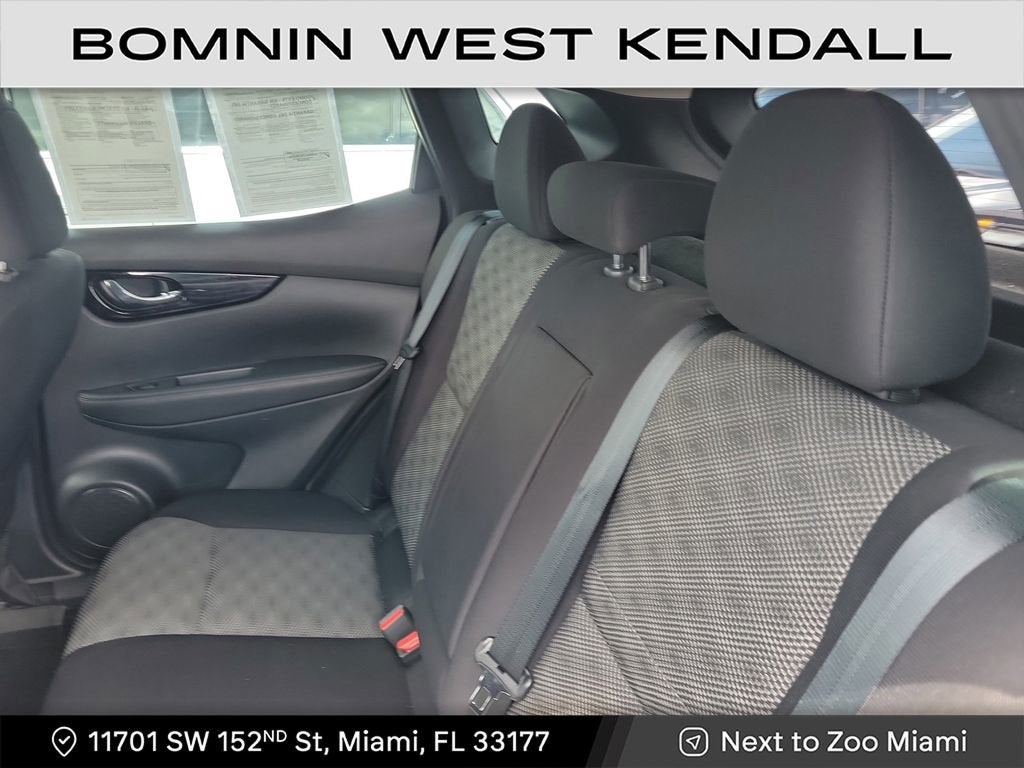 2022 Nissan Rogue Sport SV