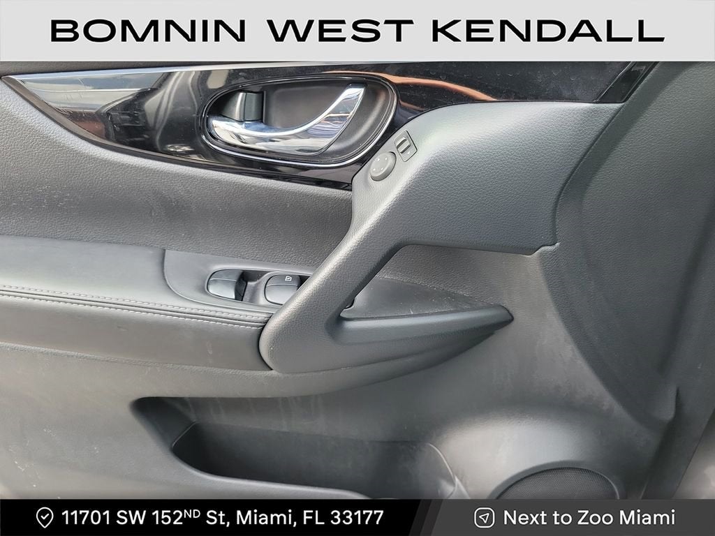 2022 Nissan Rogue Sport SV