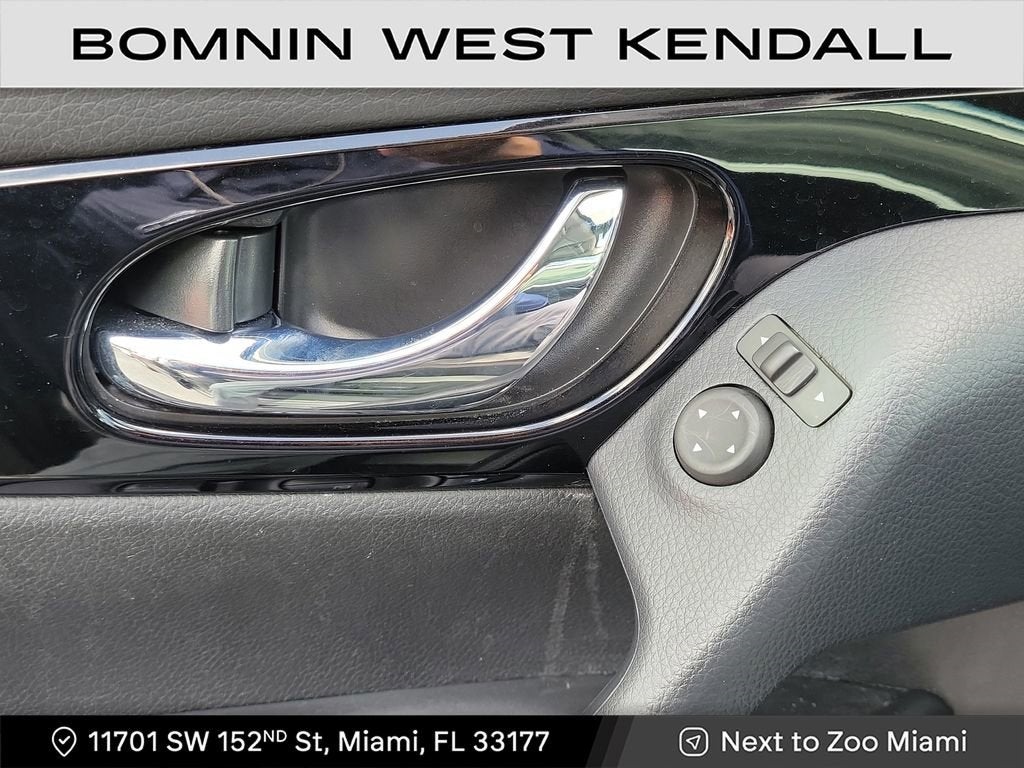 2022 Nissan Rogue Sport SV