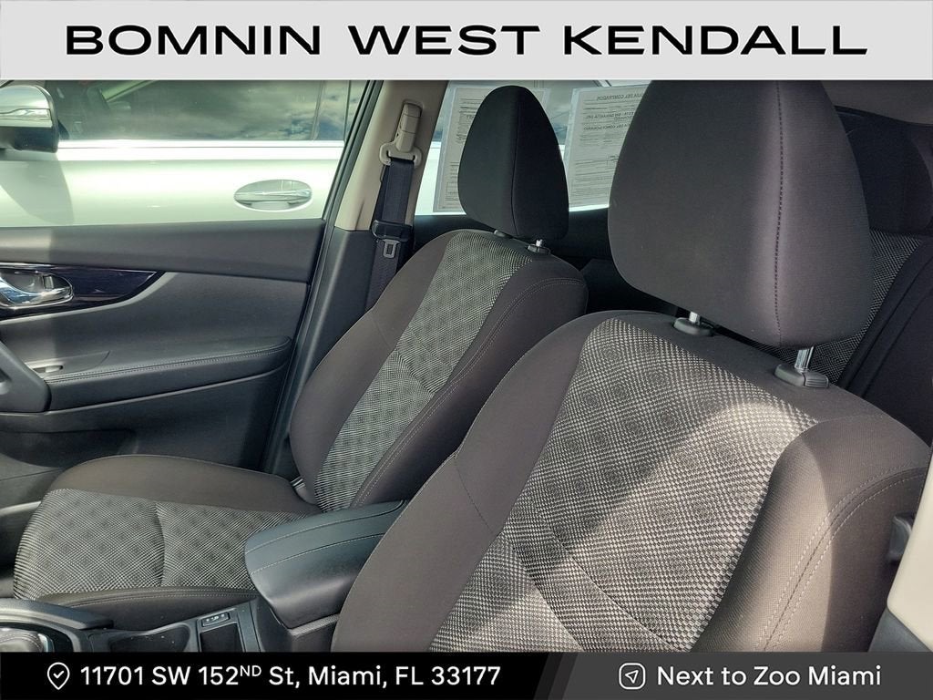 2022 Nissan Rogue Sport SV