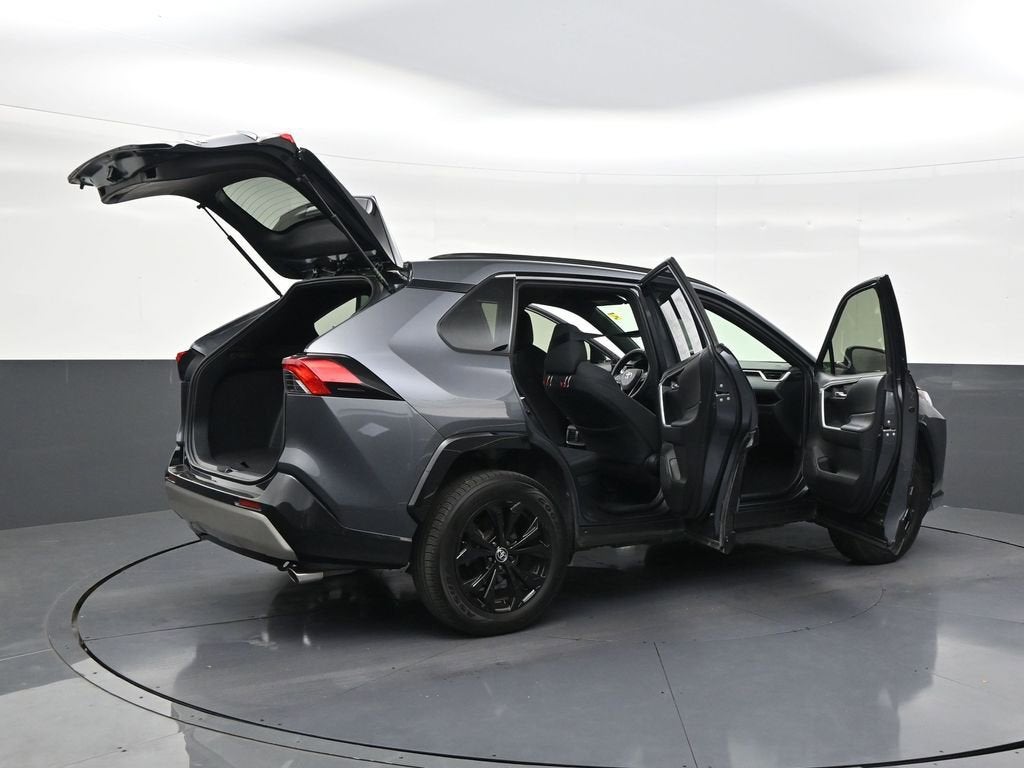 2023 Toyota RAV4 Hybrid SE