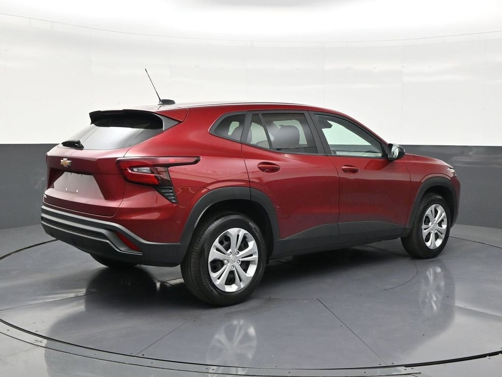 2025 Chevrolet Trax LS