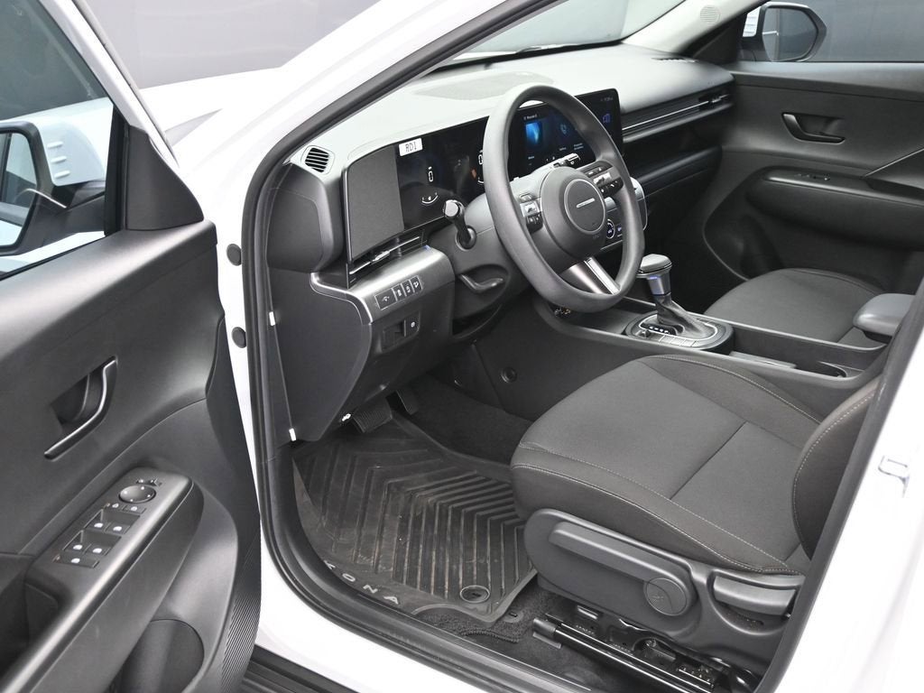 2024 Hyundai Kona SE