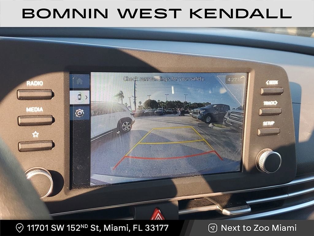 2025 Hyundai Elantra SE