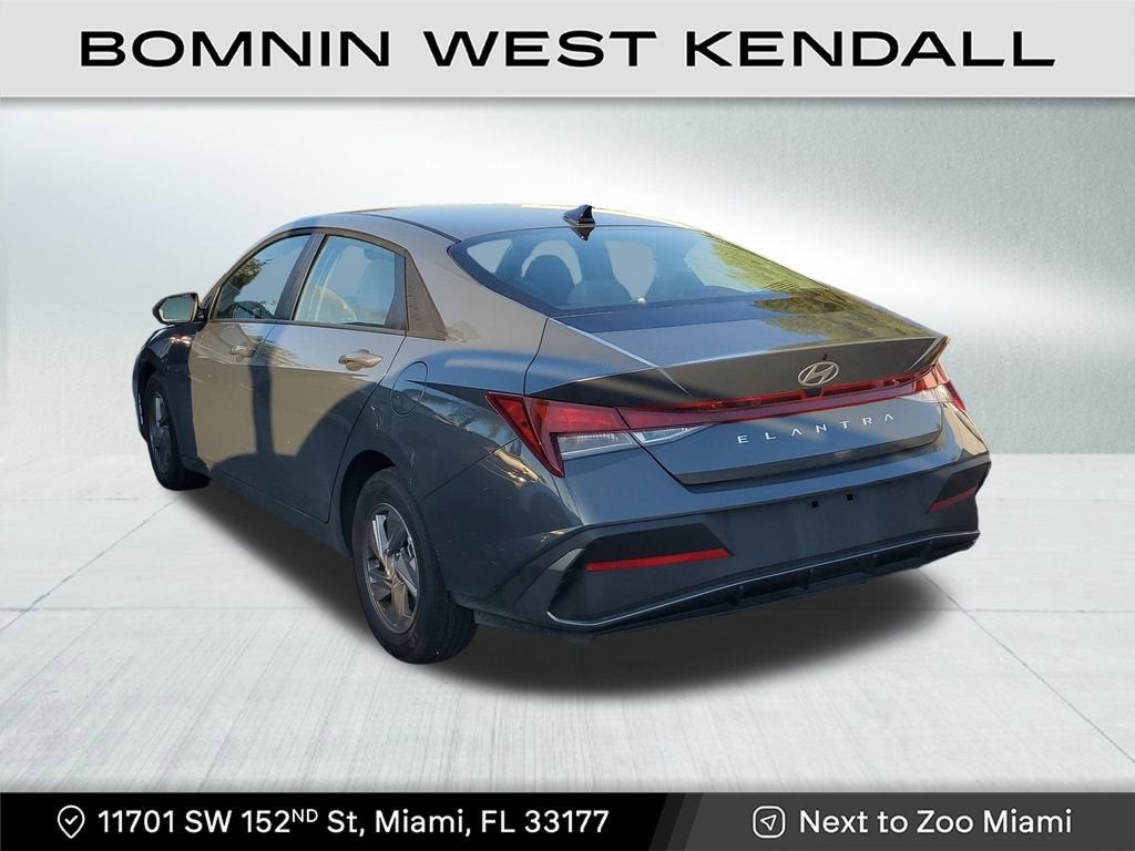 2025 Hyundai Elantra SE