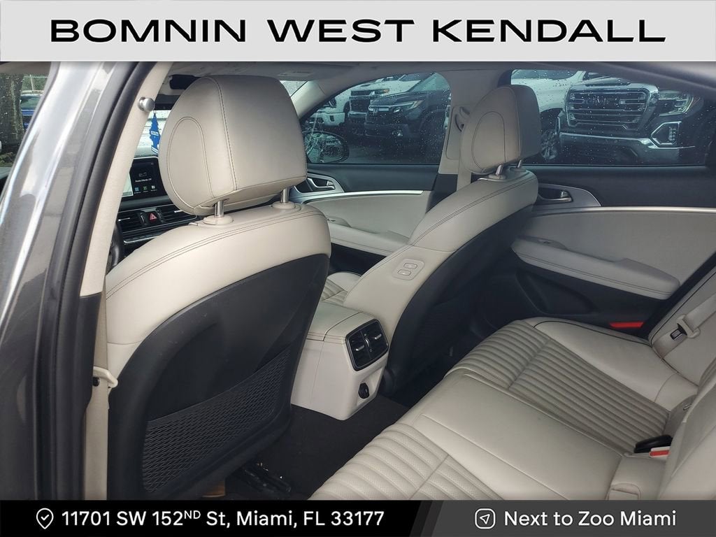 2021 Genesis G70 2.0T