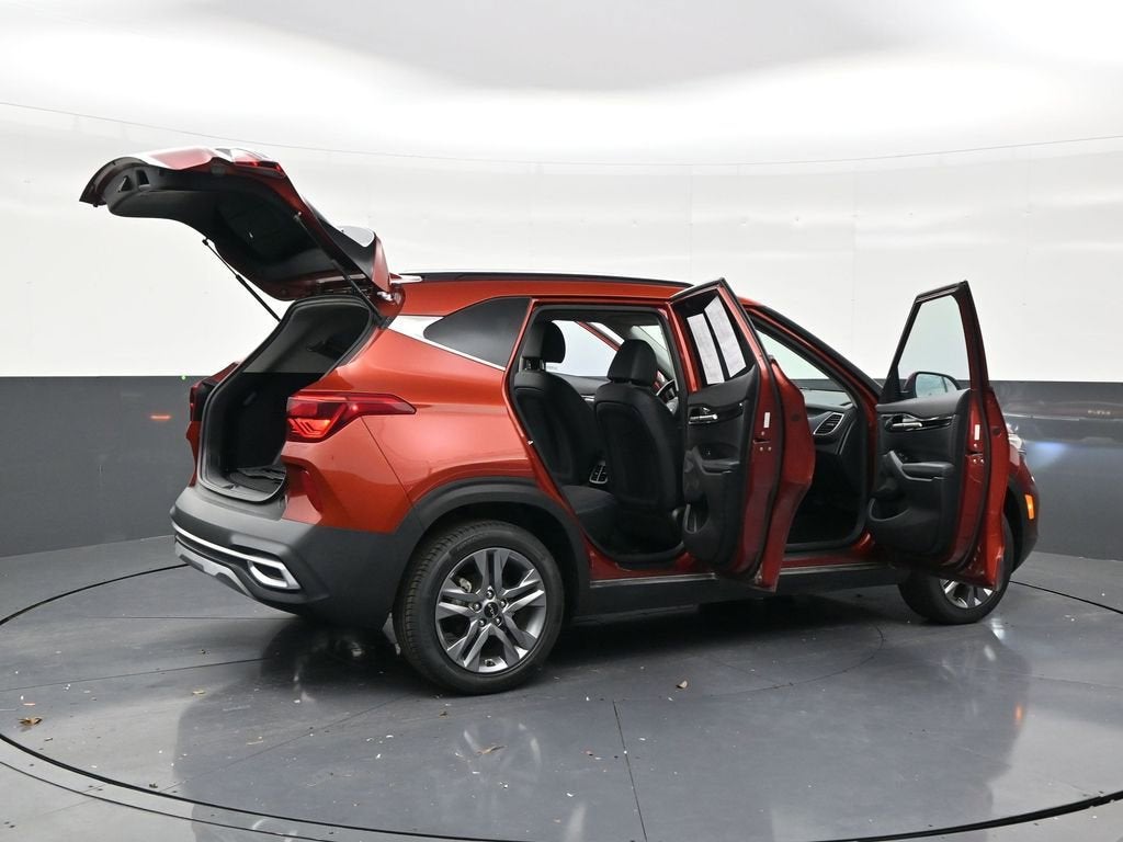 2023 Kia Seltos S