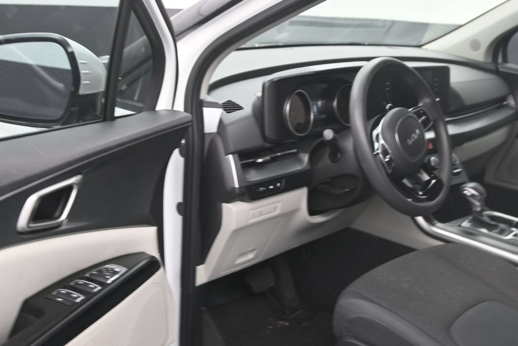 2024 Kia Carnival MPV LX