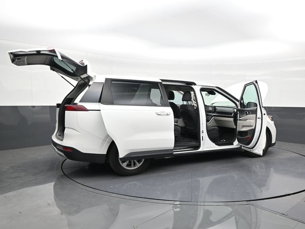 2024 Kia Carnival MPV LX