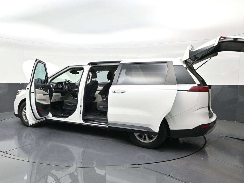 2024 Kia Carnival MPV LX