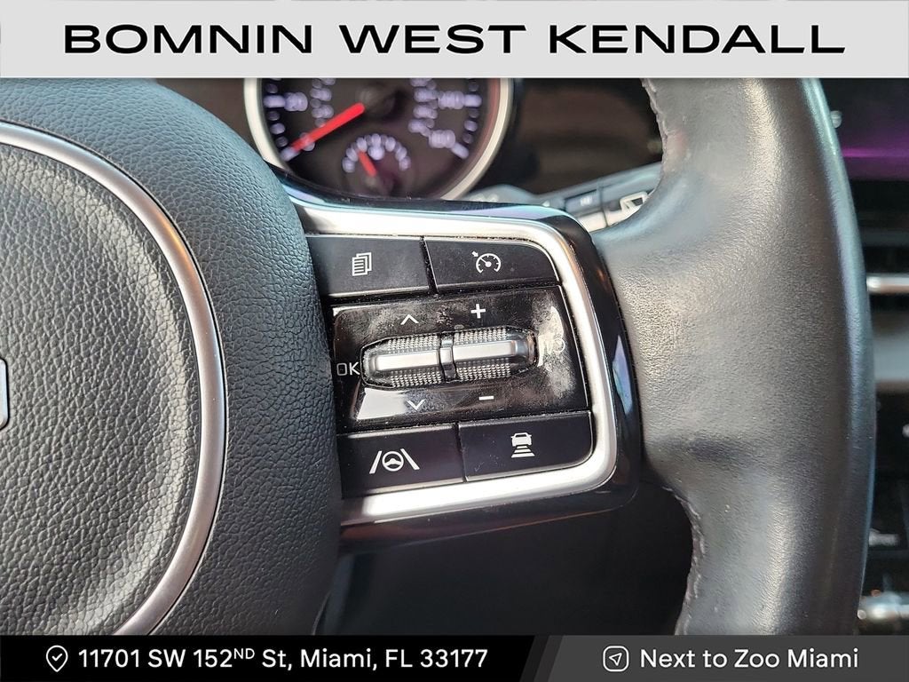 2022 Kia Carnival SX