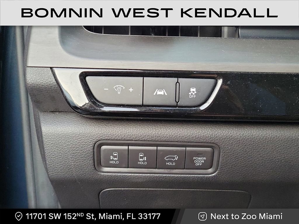 2022 Kia Carnival SX