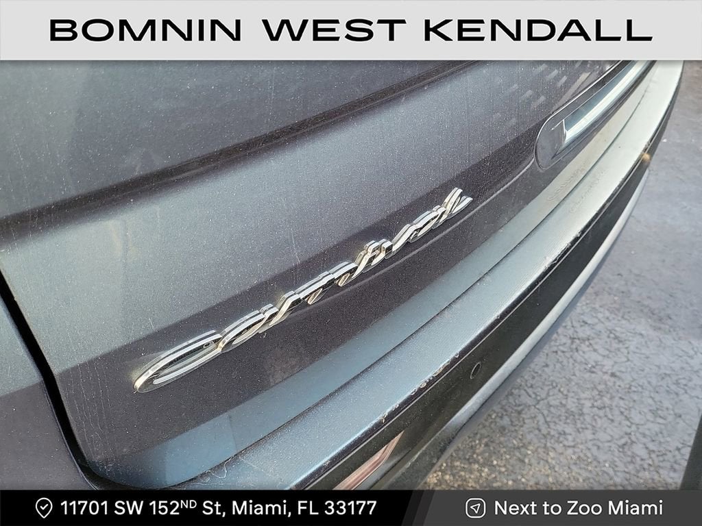 2022 Kia Carnival SX