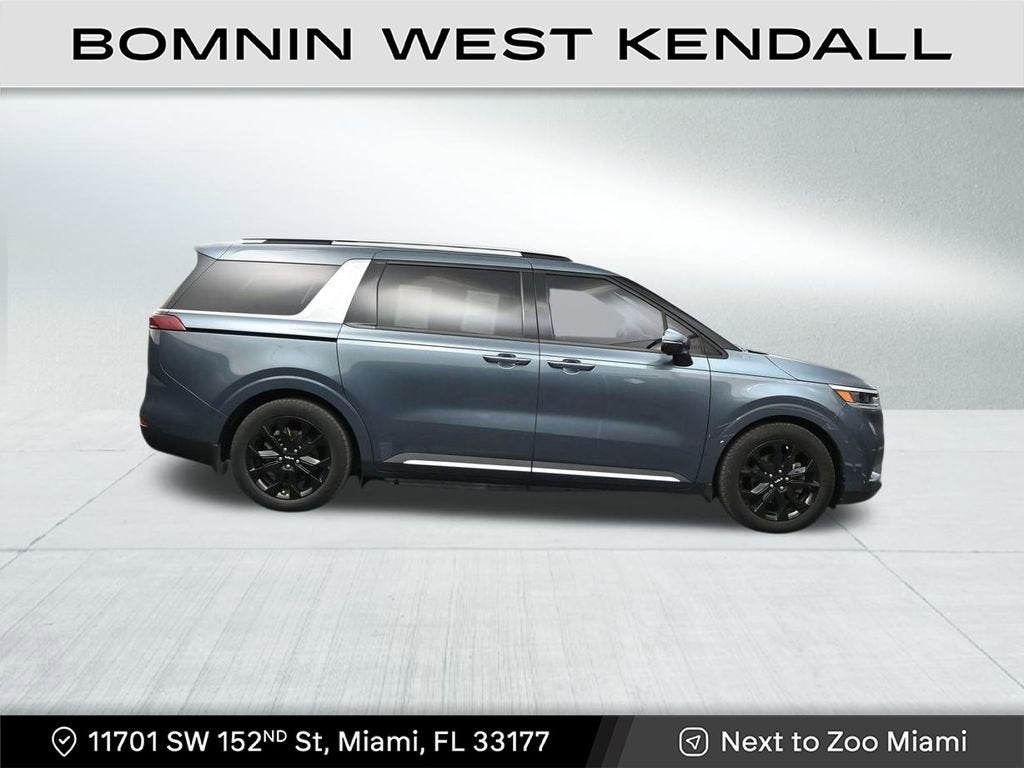 2022 Kia Carnival SX