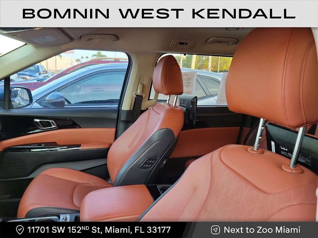 2022 Kia Carnival SX