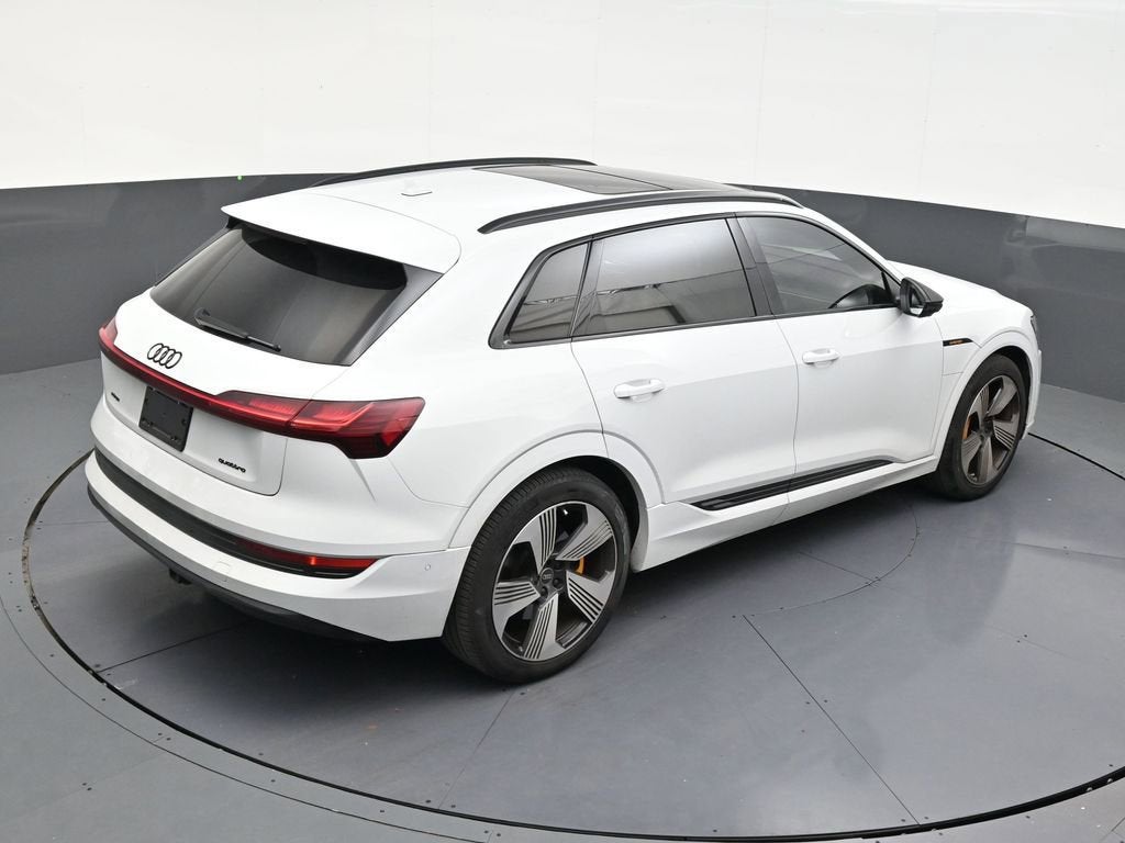 2023 Audi e-tron Premium Plus