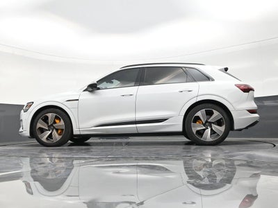 2023 Audi e-tron Premium Plus