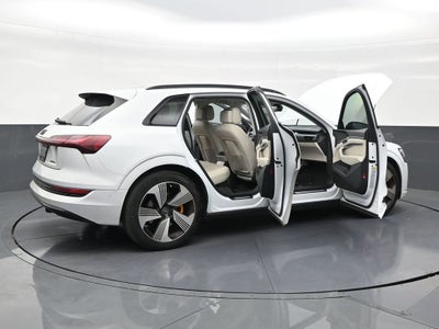 2023 Audi e-tron Premium Plus