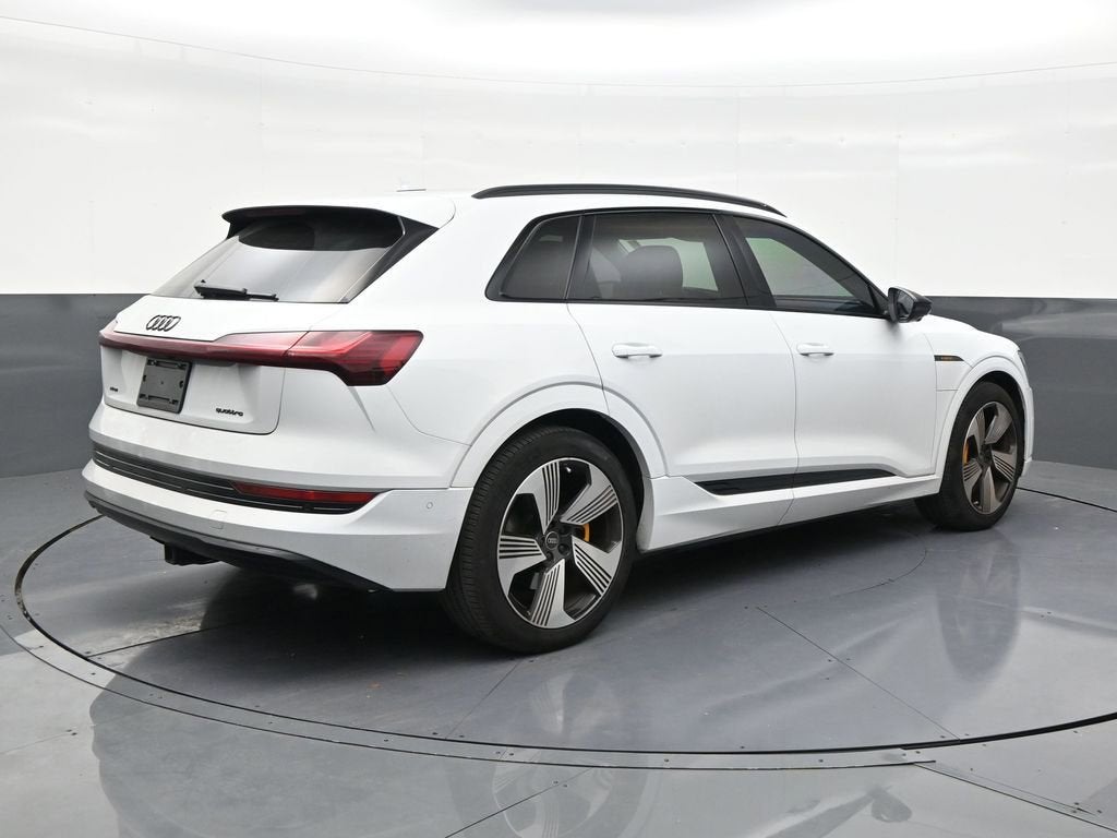 2023 Audi e-tron Premium Plus
