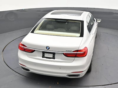 2019 BMW 740i 740i
