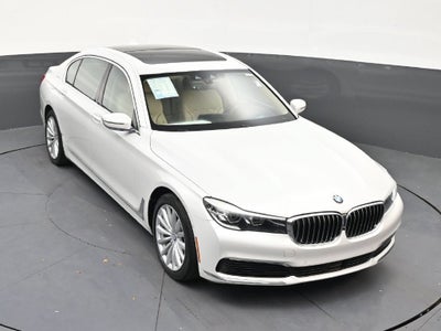 2019 BMW 740i 740i