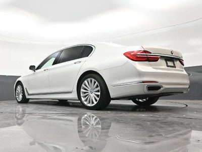 2019 BMW 740i 740i