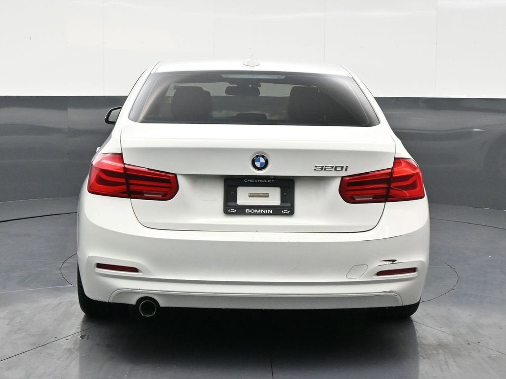 2018 BMW 3 Series 320i