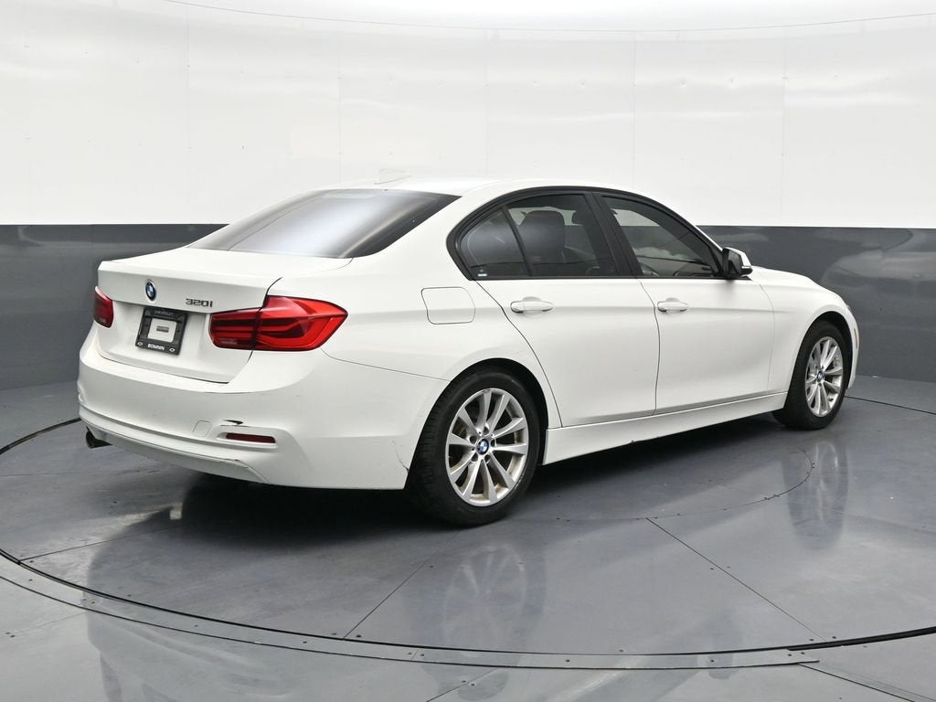 2018 BMW 3 Series 320i