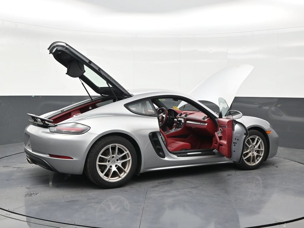 2024 Porsche 718 Cayman Style Edition