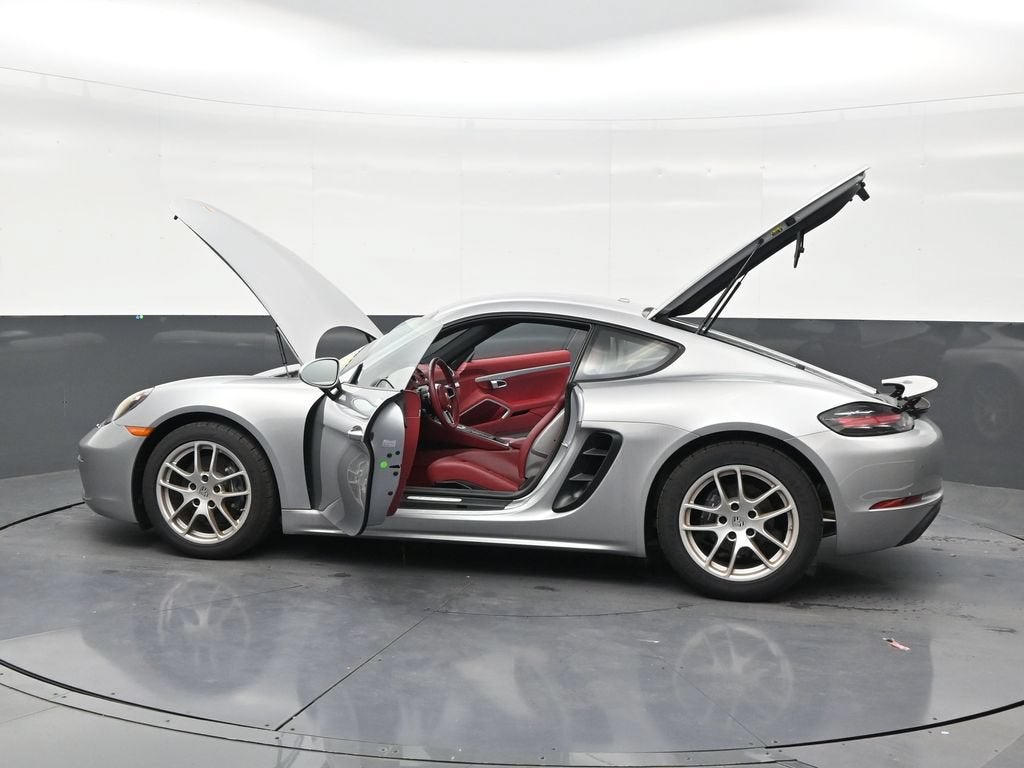 2024 Porsche 718 Cayman Style Edition