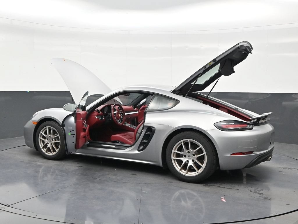 2024 Porsche 718 Cayman Style Edition