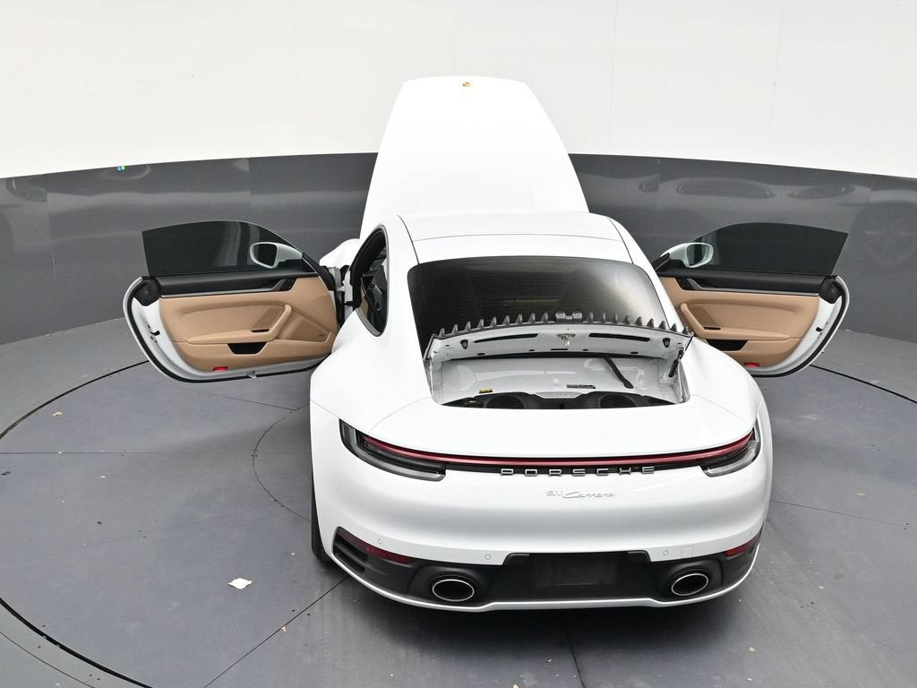 2022 Porsche 911 Carrera