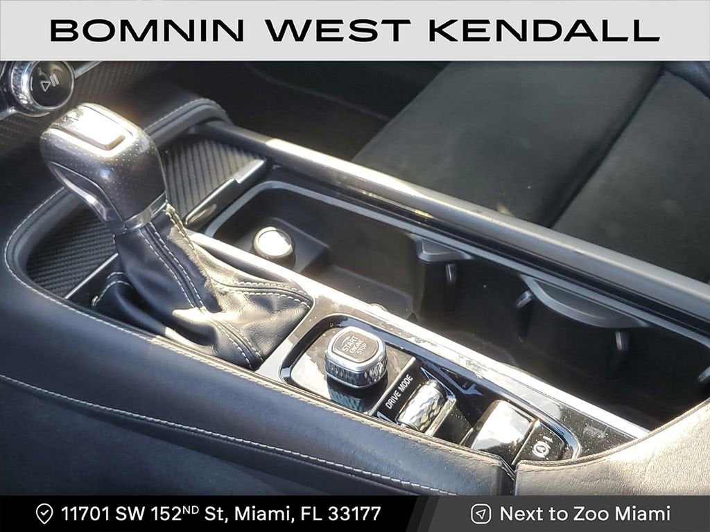 2019 Volvo XC90 R-Design