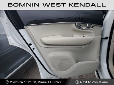 2020 Volvo XC90 Momentum