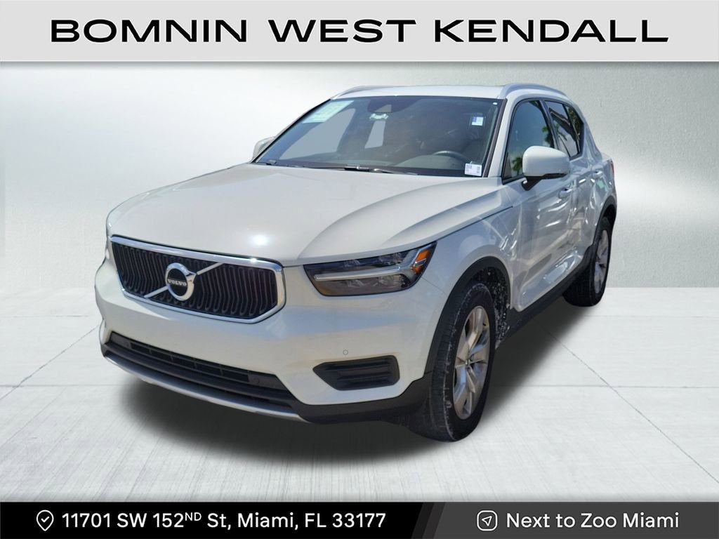 2020 Volvo XC40 Momentum