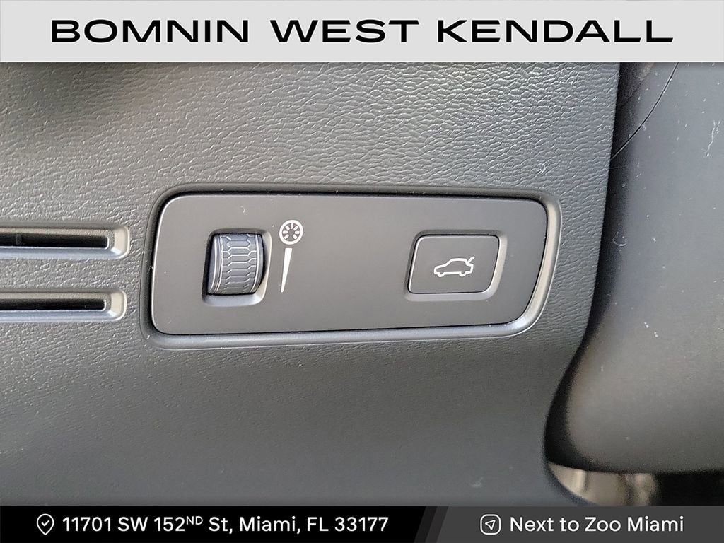 2020 Volvo XC40 Momentum