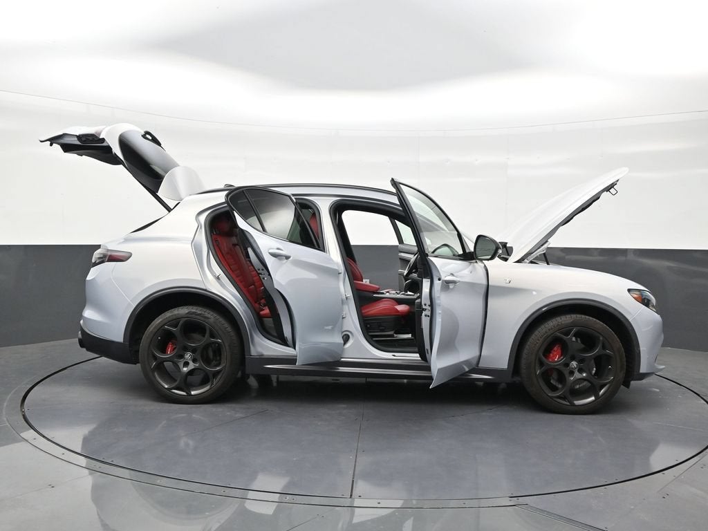 2024 Alfa Romeo Stelvio Ti AWD