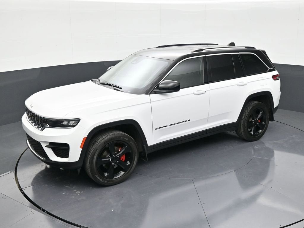 2023 Jeep Grand Cherokee Laredo