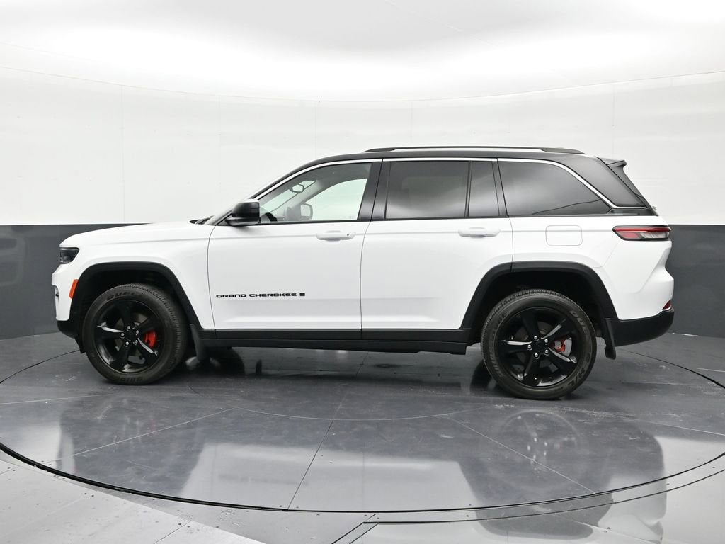 2023 Jeep Grand Cherokee Laredo