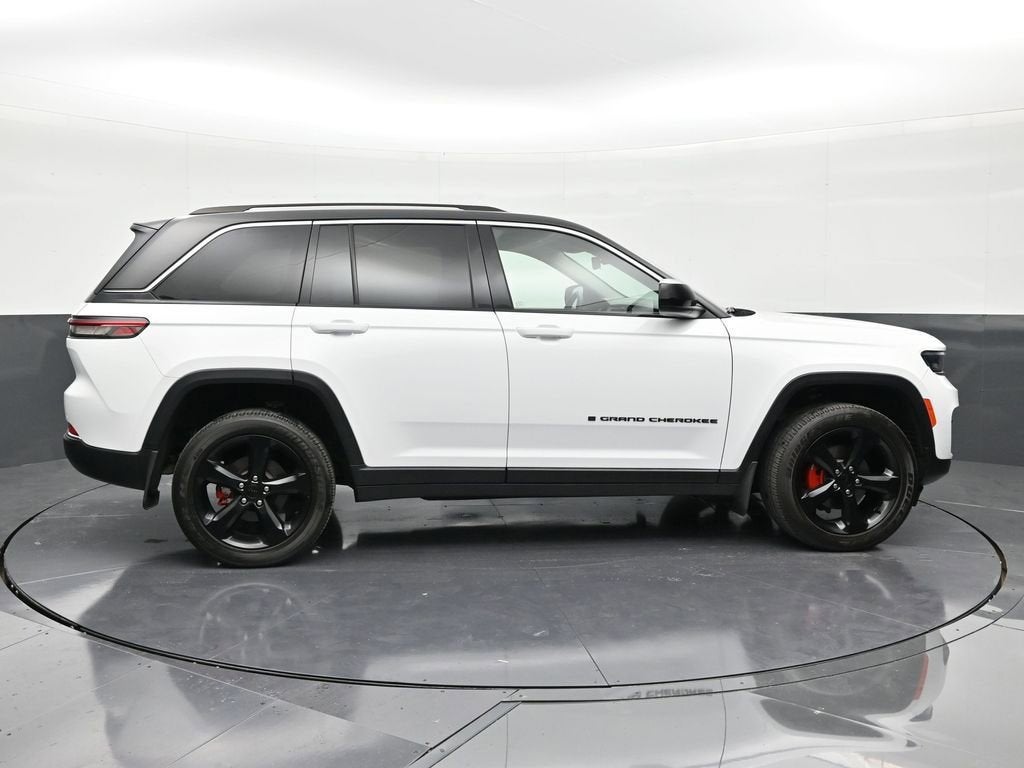 2023 Jeep Grand Cherokee Laredo